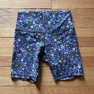 lululemon floral biker shorts size 8